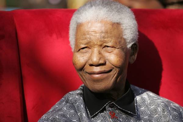 Mandela admitted to hospital