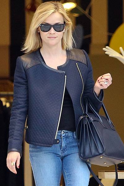 Reese Witherspoon has a solo retail therapy session in Beverly Hills