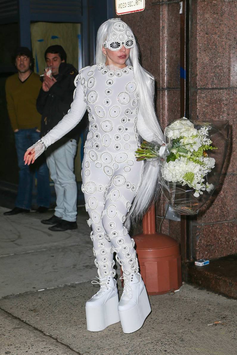 Леди Гага невеста