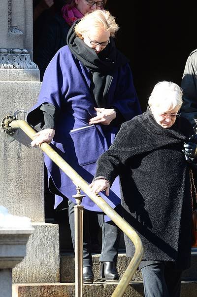 Celebrities attending Philip Seymour Hoffman's funeral in NY