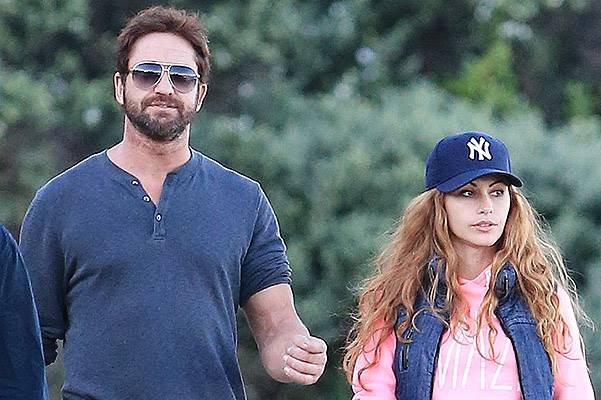 Gerard Butler spotted with a mystery girl in Bondi