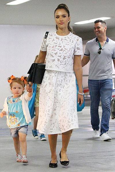 Jessica Alba and family visiting the Hammer Museum in Westwood