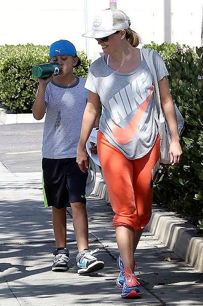 Reese Witherspoon and Deacon have a Sunday Gym Day