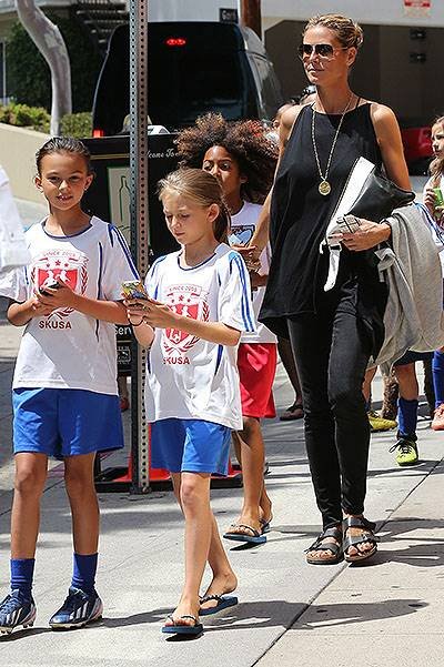 Heidi Klum and her kids enjoy lunch after soccer practice