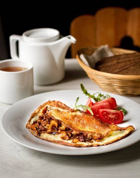 derevenskiy-omlet-s-lisichkami