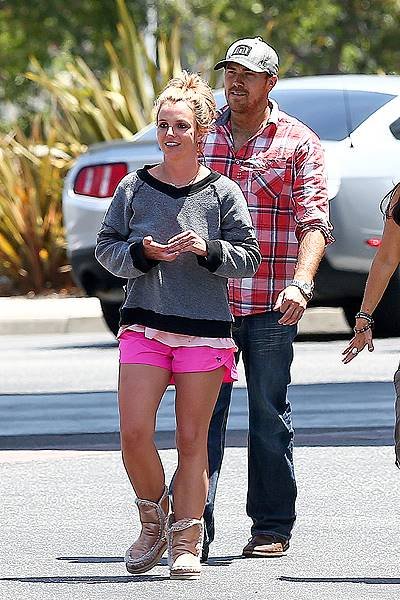 *EXCLUSIVE* Britney Spears has a good laugh with David Lucado and Lynne Spears