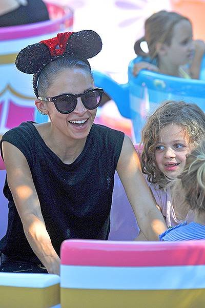 Nicole Richie spends quality time with her children at Disneyland