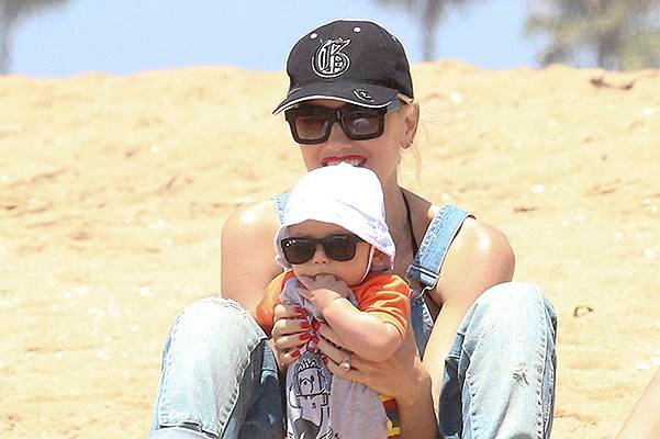 Gwen Stefani enjoying a family day with her kids in New Port beach