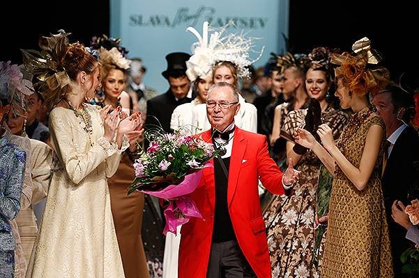 SLAVA ZAITSEV Haute Couture : Mercedes-Benz Fashion Week Russia S/S 2014