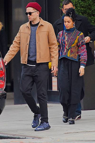 *EXCLUSIVE* Robert Pattinson shows his chivalry to FKA Twigs in the Big Apple